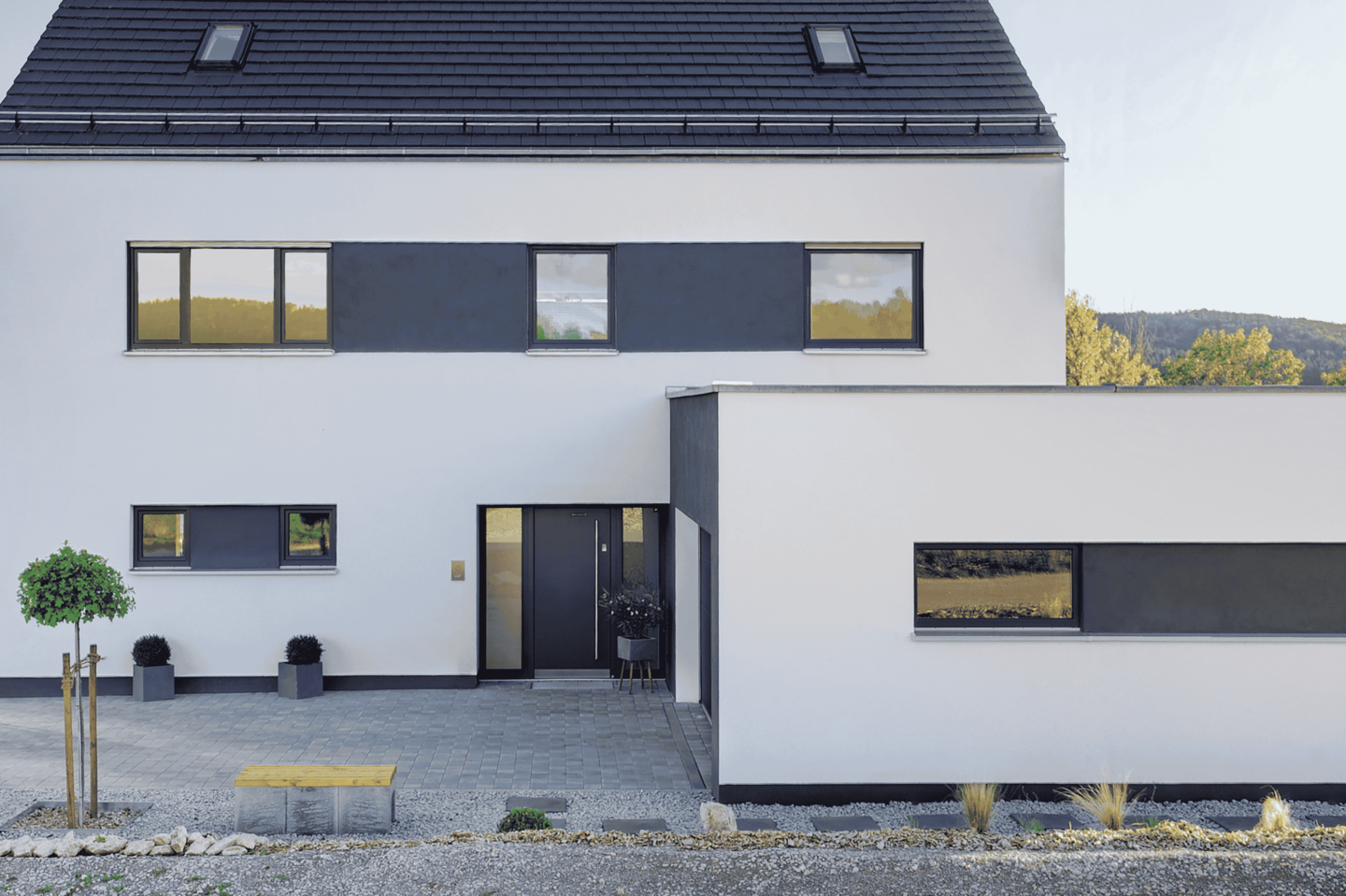 Lunea Shine ONE Kunststoff-Alu-Fenster von HÖHBAUER.